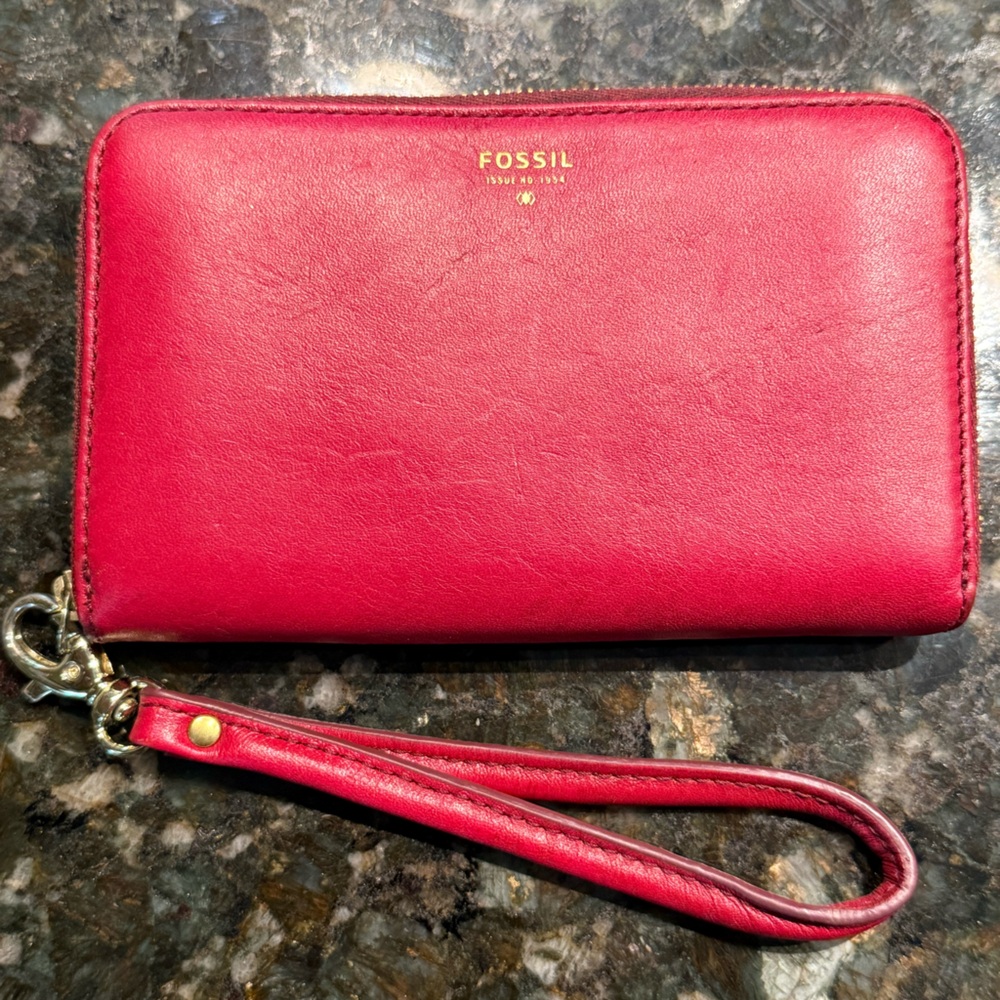 Fossil Red‎ Leather Zip Around Clutch Wallet Card Organizer Wrist Strap R